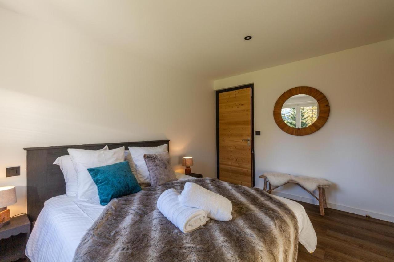 Les Bouquetins Apartment ลาคลูซาซ์ ภายนอก รูปภาพ